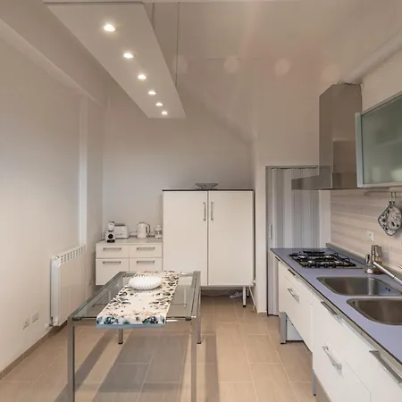 Torre Del Capitano - La Pineta Appartement