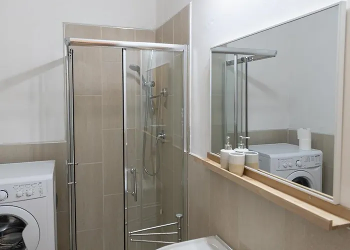 Torre Del Capitano - La Pineta Apartman Terni