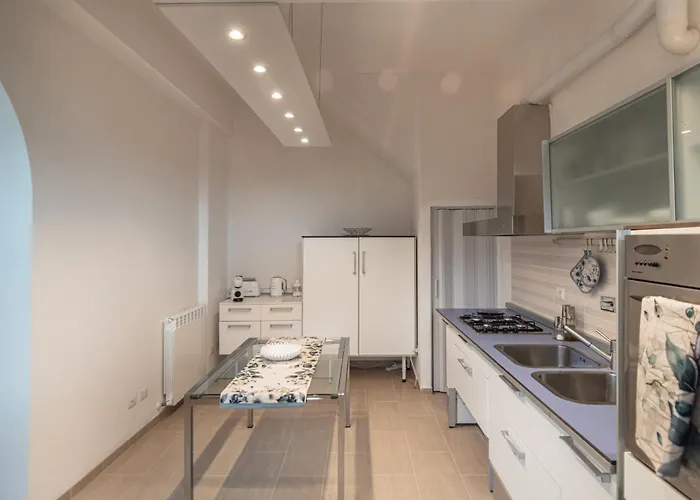 Torre Del Capitano - La Pineta Apartman