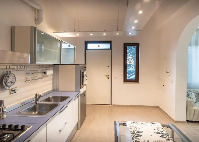 Апартаменты Torre Del Capitano - La Pineta Терни